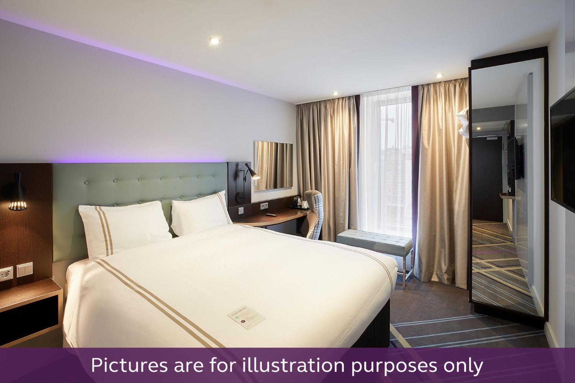Premier Inn Luebeck City Centre Екстериор снимка