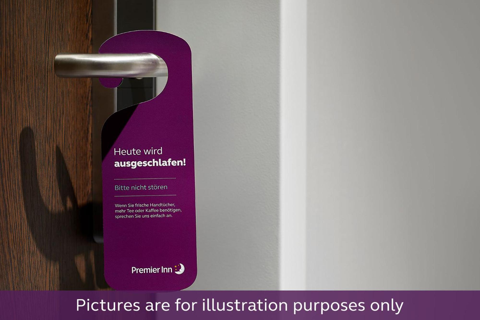 Premier Inn Luebeck City Centre Екстериор снимка